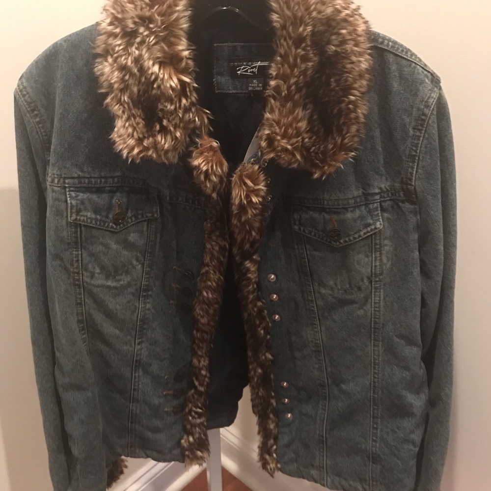 Denim jacket with faux fur collar and wrist